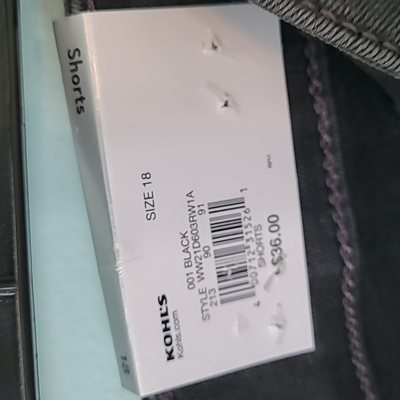 Nine West shorts - Picture 4 of 5